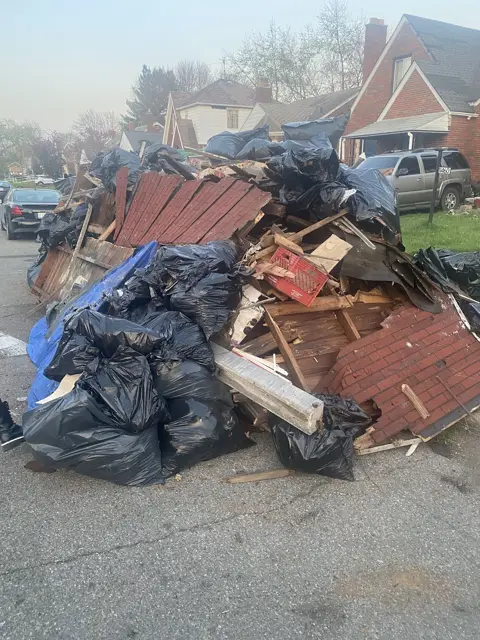 Curbside junk removal